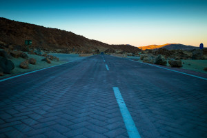 紧张刺激！F1电竞新人赛，每一秒都牵动心弦